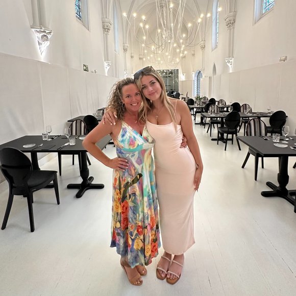 Meet your Posher, Cassie - Picture 3 of 7